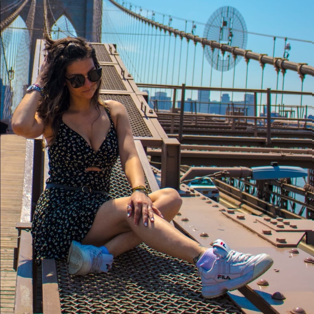 Meet your Posher, Roxana